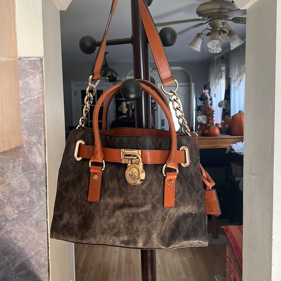 Michael Kors Tote - Picture 1 of 3